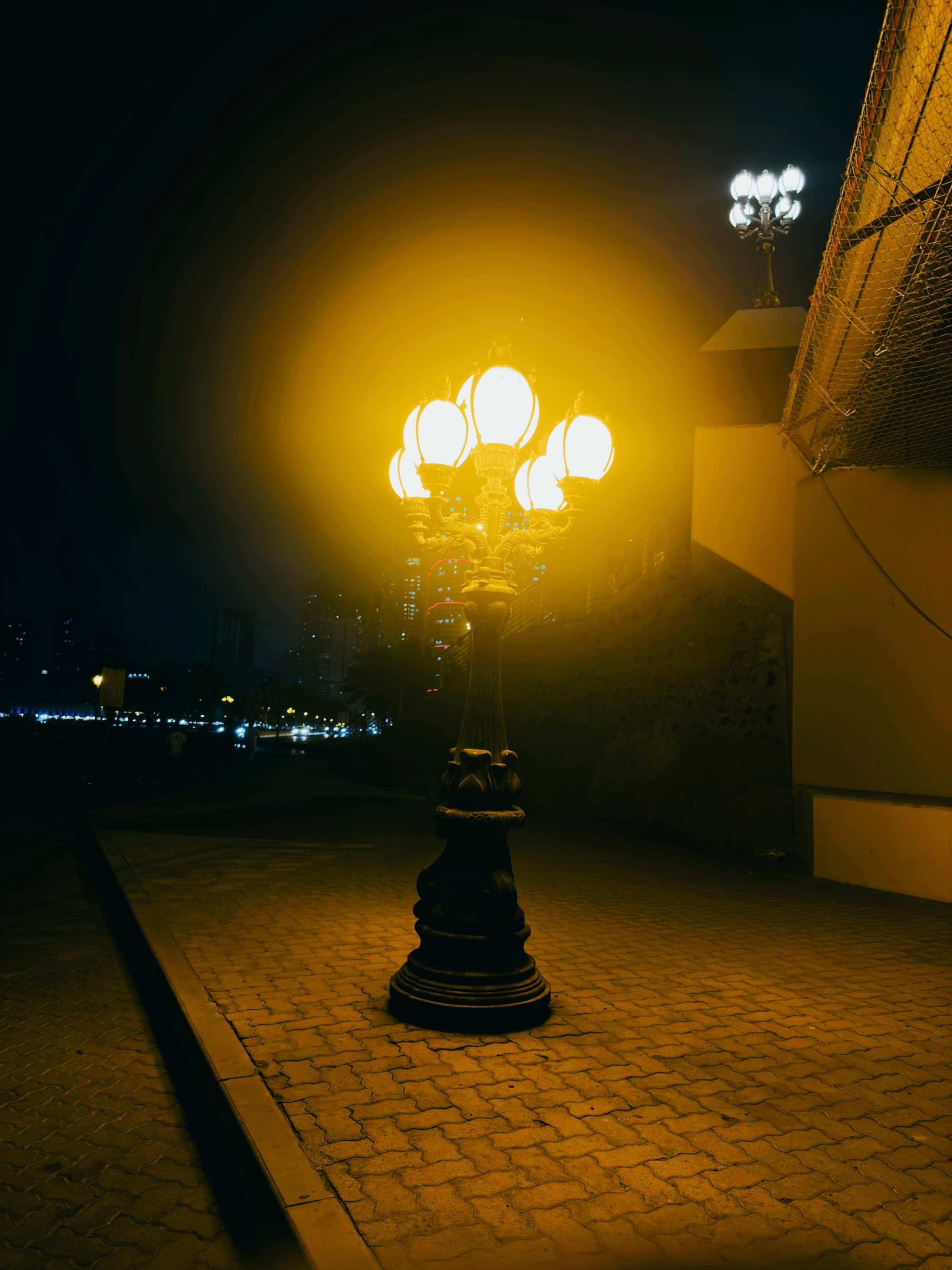 Lamppost 💡
