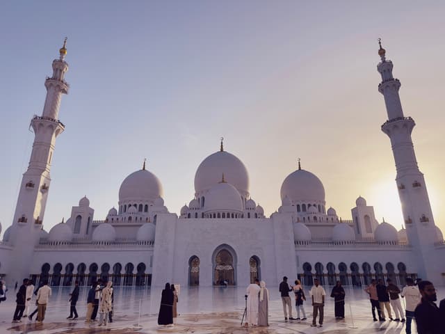 Sheikh Zayed Grand Mosque 🕌