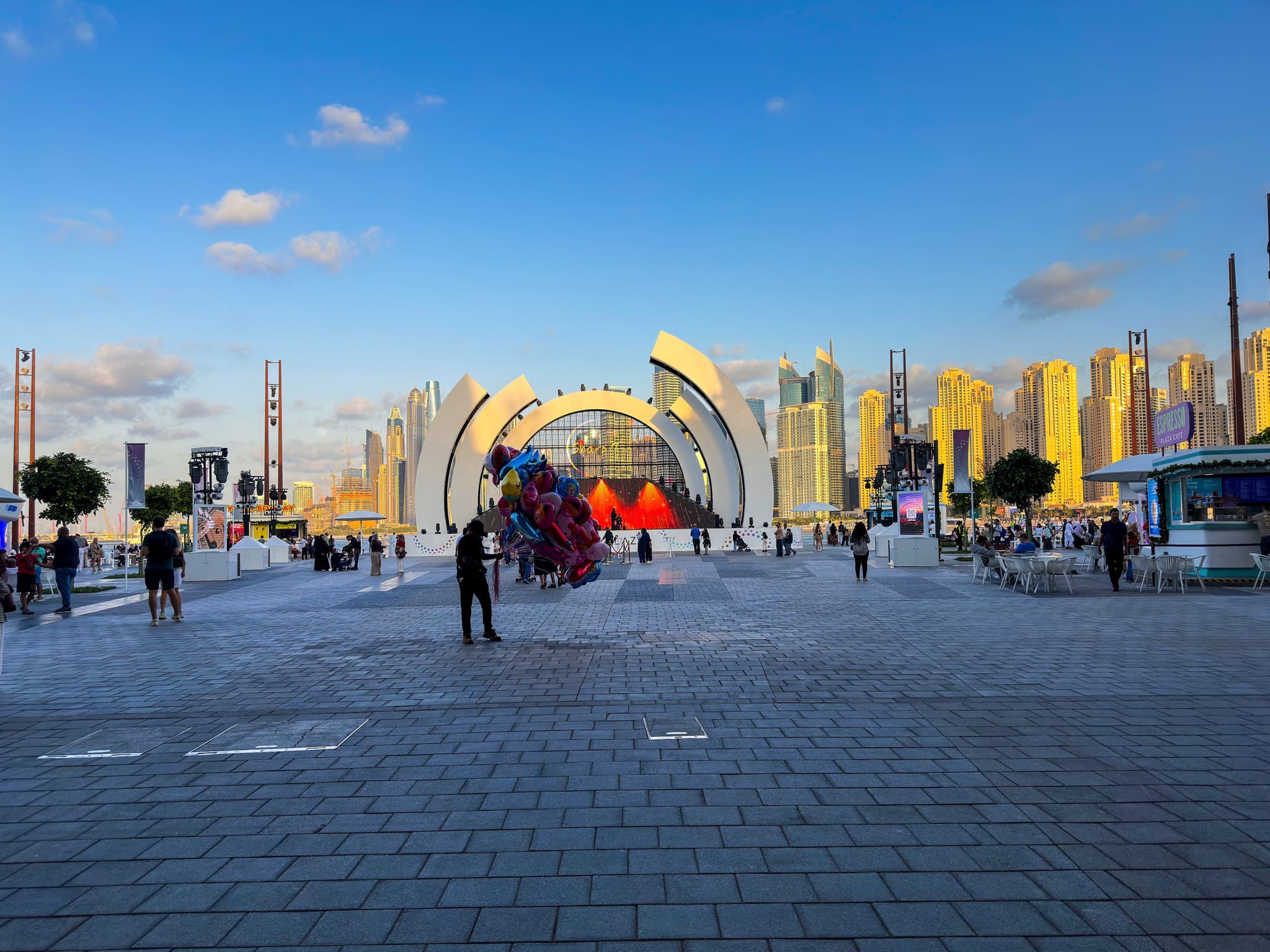 Dubai, Before Nightfall